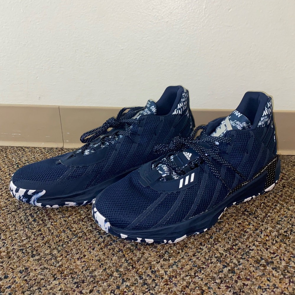 Adidas Dame 7